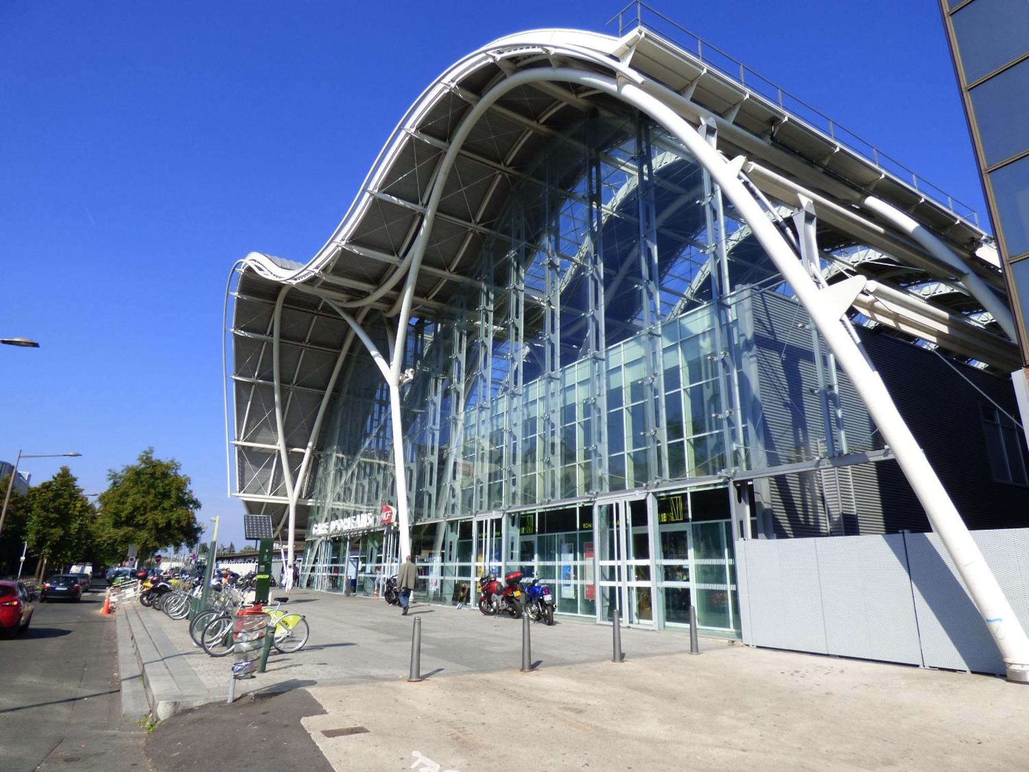 37M2 Lumineux Face Gare Sncf, Wifi Et Cafe Et The Offerts Appartement Orléans Buitenkant foto